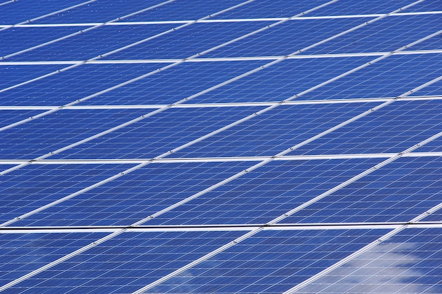 Hoe zonnepanelen kosten en zonnepanelen kopen de industrie veranderen